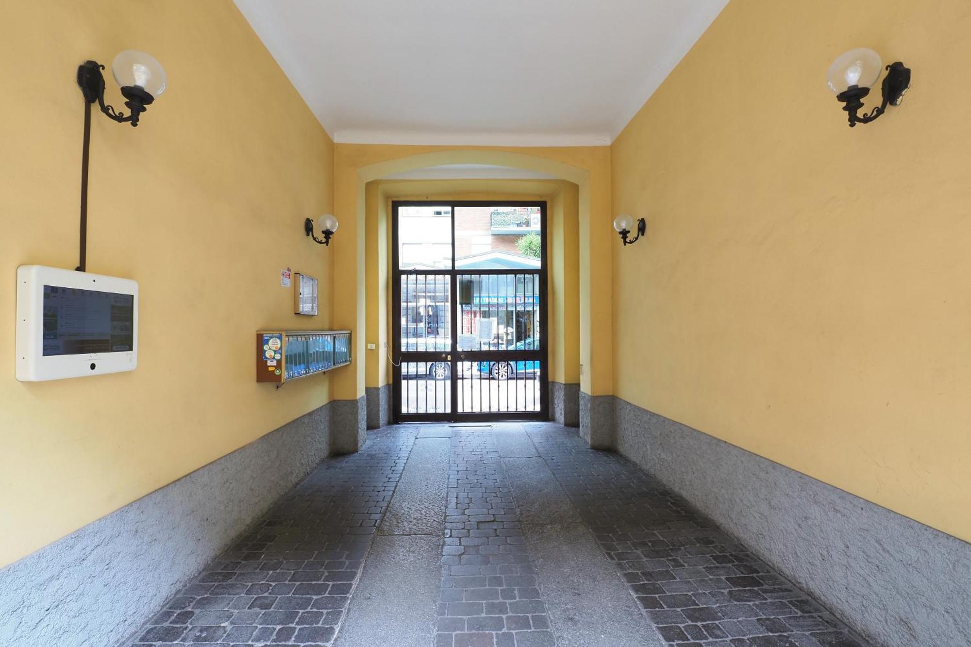 Apartamento Primopiano - Rosmini Milán Exterior foto